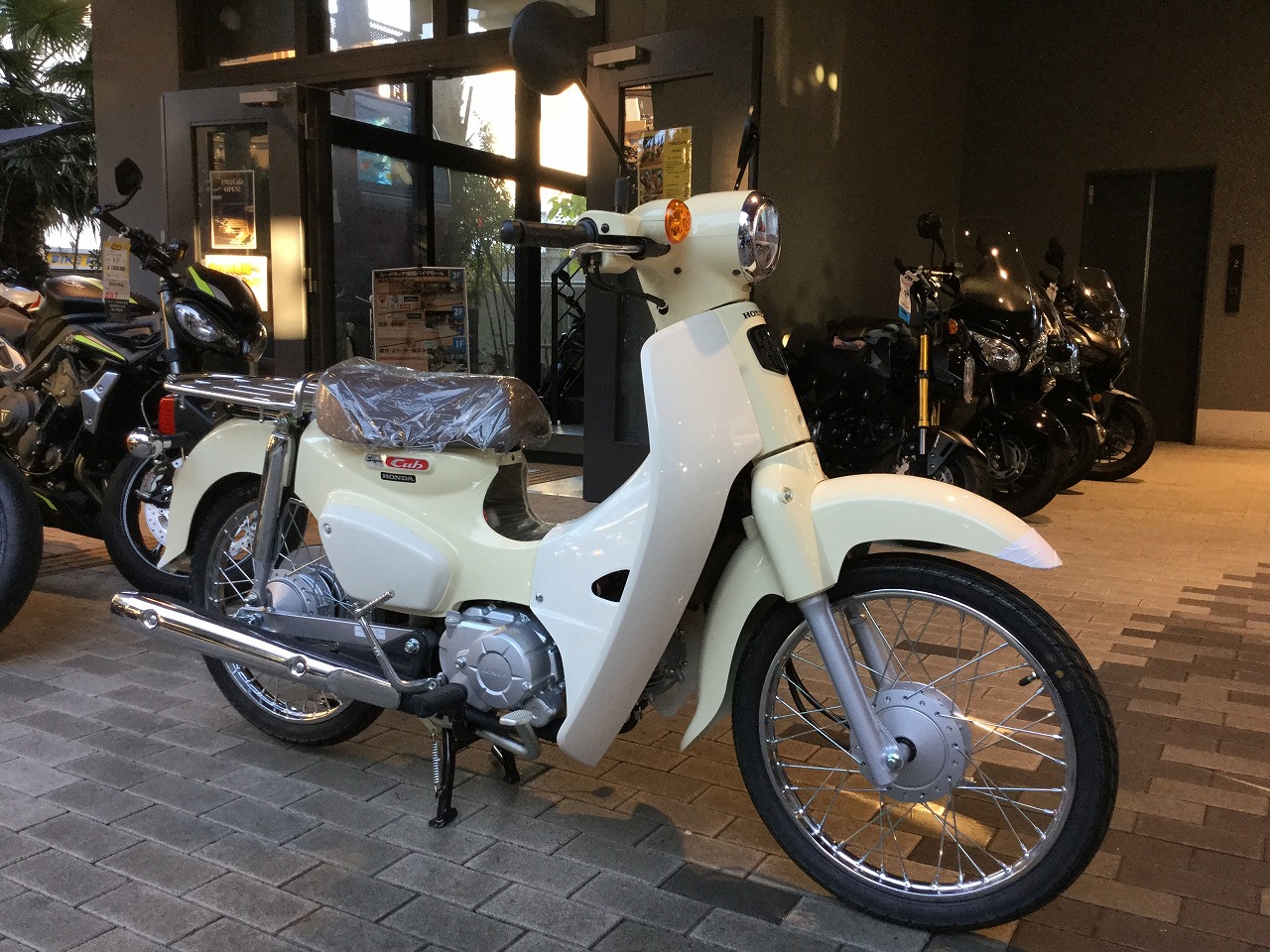 スーパーカブ50入荷しております！ [最新情報] | U-MEDIA (ユーメディア) | - 中古バイク・新車バイク探しの決定版！神奈川 ・東京でバイク探すならユーメディア！