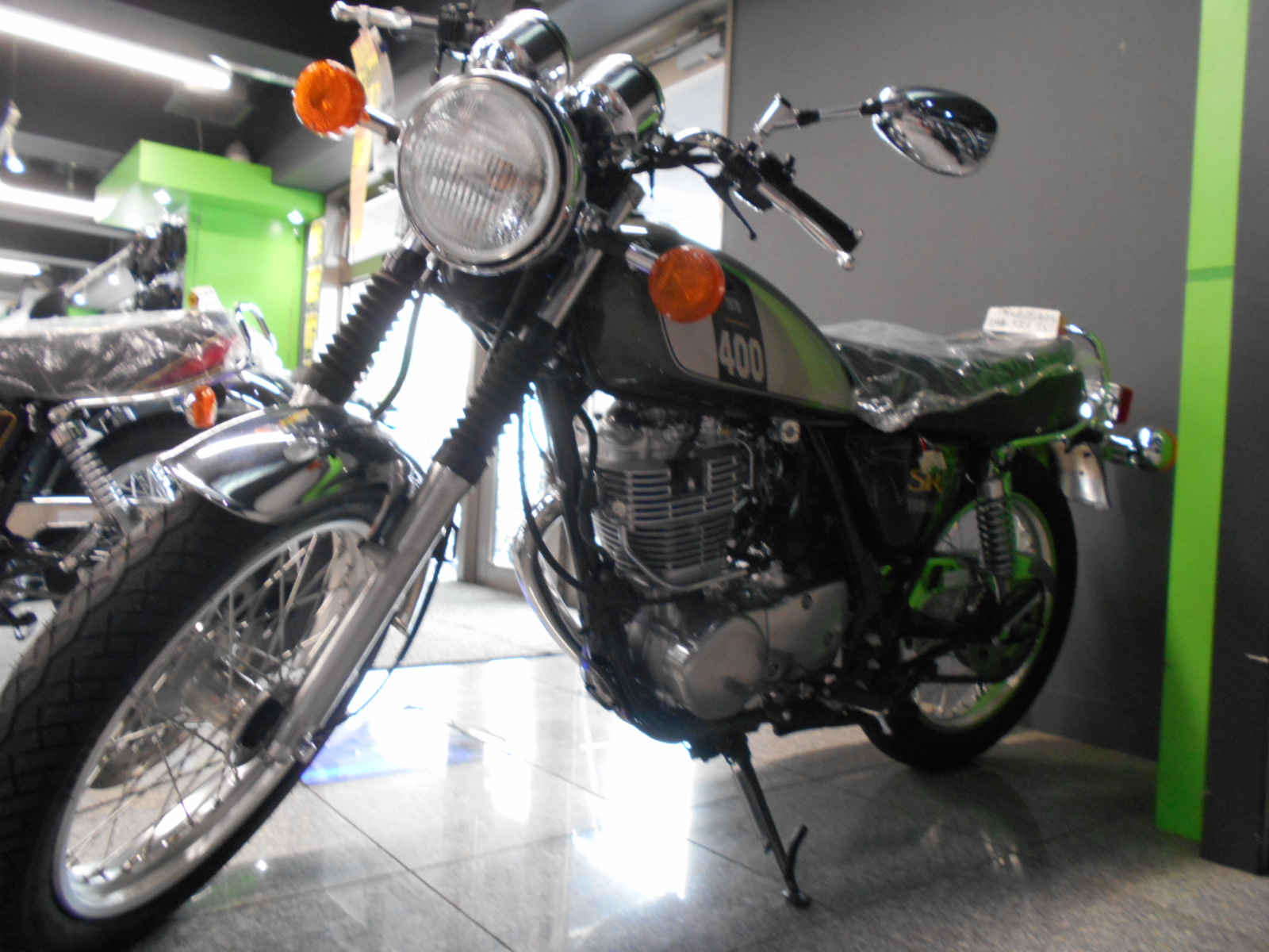 SR400!!サンバースト外装☆ [最新情報] | U-MEDIA (ユーメディア) | -  中古バイク・新車バイク探しの決定版！神奈川・東京でバイク探すならユーメディア！