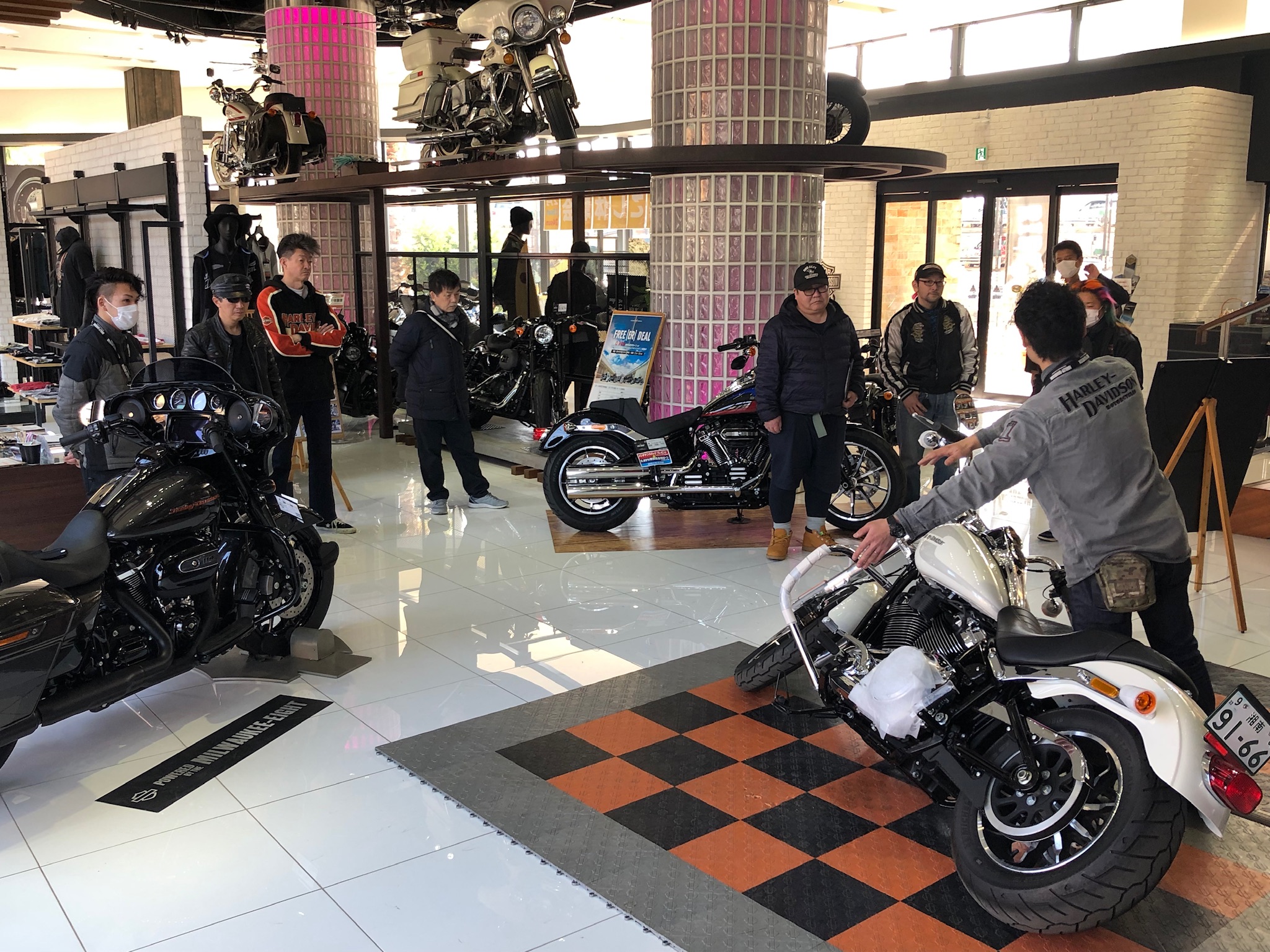 今週末は教習所試乗会 ハーレー引き起こし体験会 5月25日 土 26日 日 最新情報 U Media ユーメディア 中古バイク 新車バイク探しの決定版 神奈川 東京でバイク探すならユーメディア