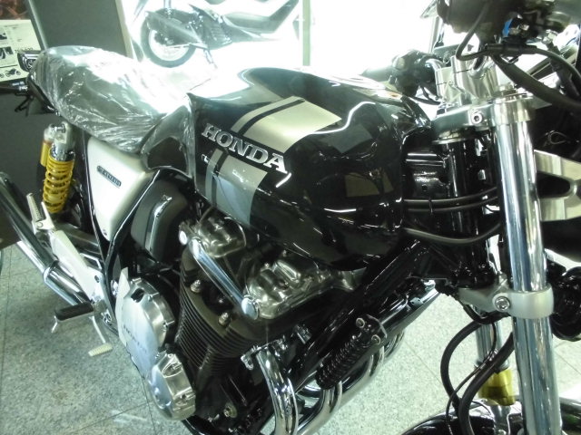 Ｎewモデル！CB1100RS入庫しました♪ [最新情報] | U-MEDIA (ユーメディア) | -  中古バイク・新車バイク探しの決定版！神奈川・東京でバイク探すならユーメディア！