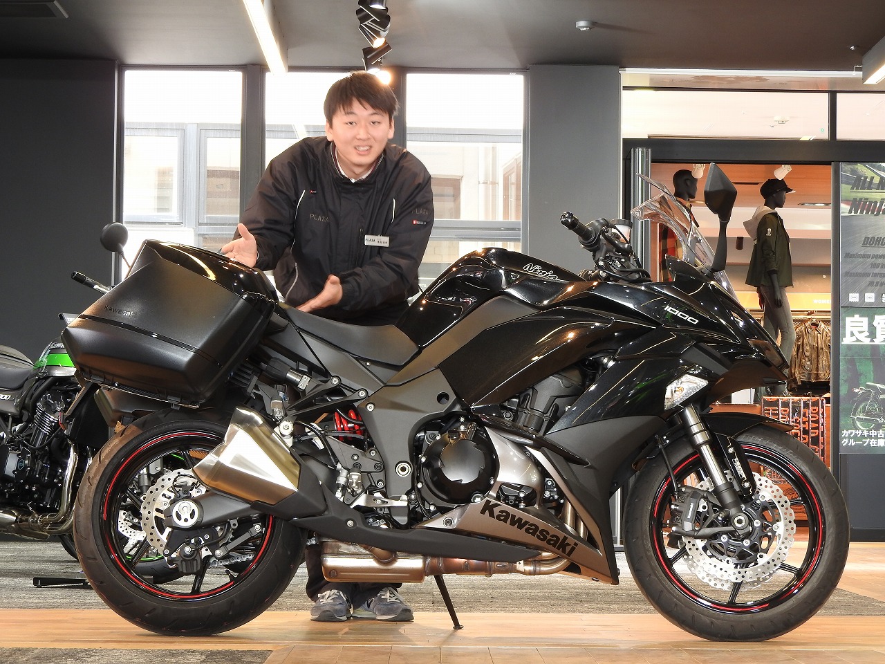 Ninja1000パニアケース展示してます 最新情報 U Media ユーメディア 中古バイク 新車バイク 探しの決定版 神奈川 東京でバイク探すならユーメディア