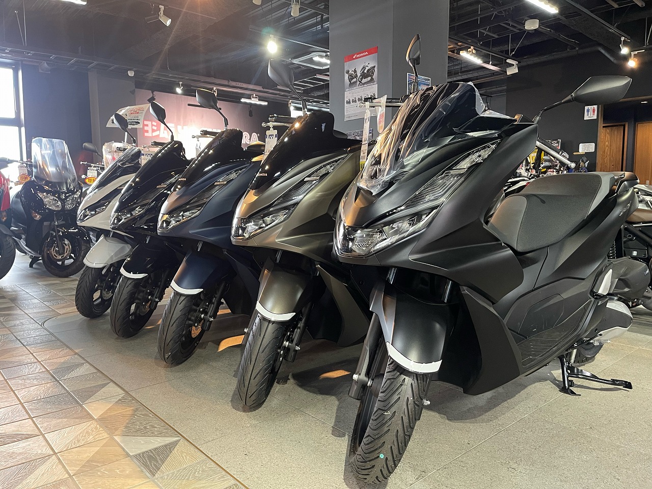 神奈川県】PCX 125 低走行12283km - オートバイ車体