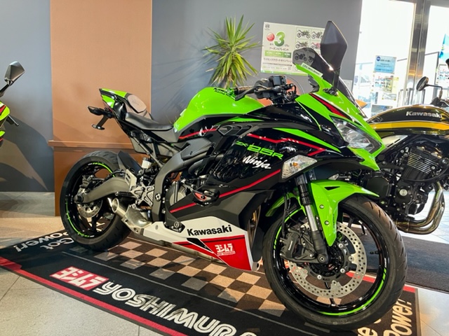 zx25r】アクリポイントミラースクリーン-