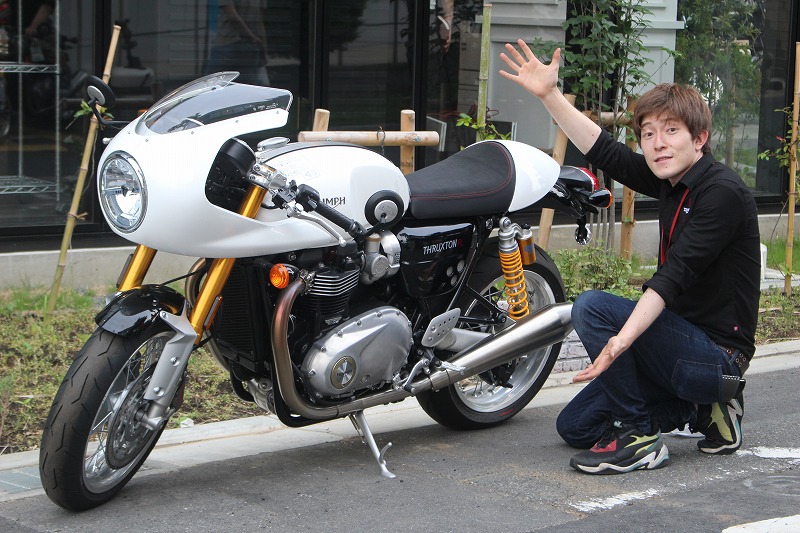 ロケットカウル付き 新車スラクストンrのご紹介です 最新情報 U Media ユーメディア 中古バイク 新車バイク探しの決定版 神奈川 東京でバイク探すならユーメディア